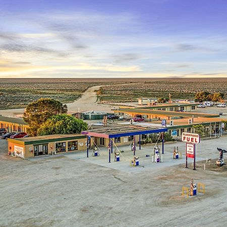 ホテル Nullarbor Roadhouse エクステリア 写真