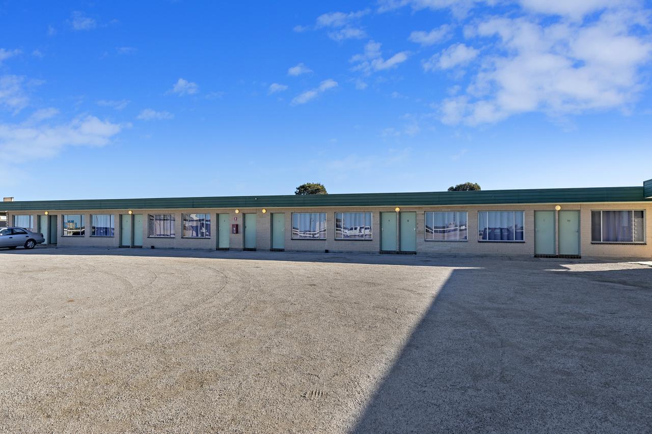 ホテル Nullarbor Roadhouse エクステリア 写真