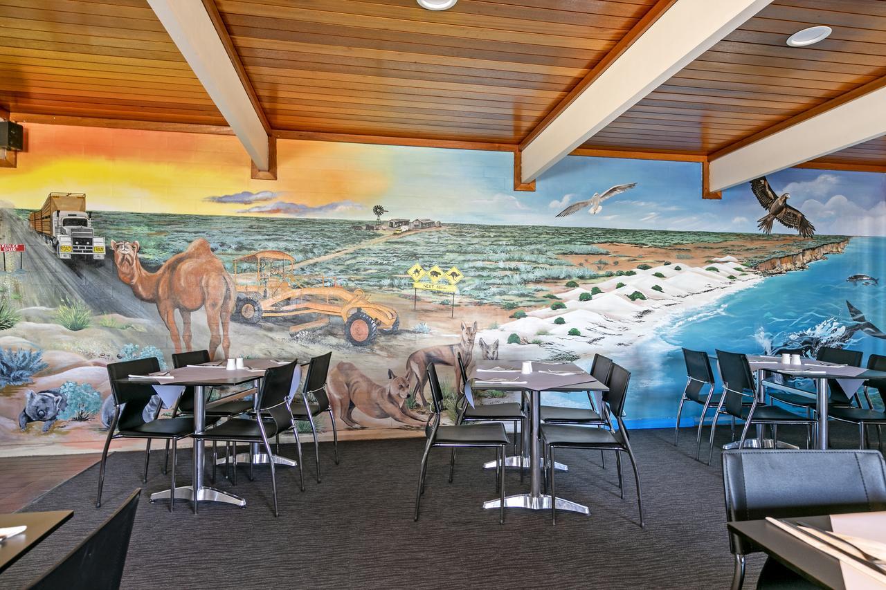 ホテル Nullarbor Roadhouse エクステリア 写真